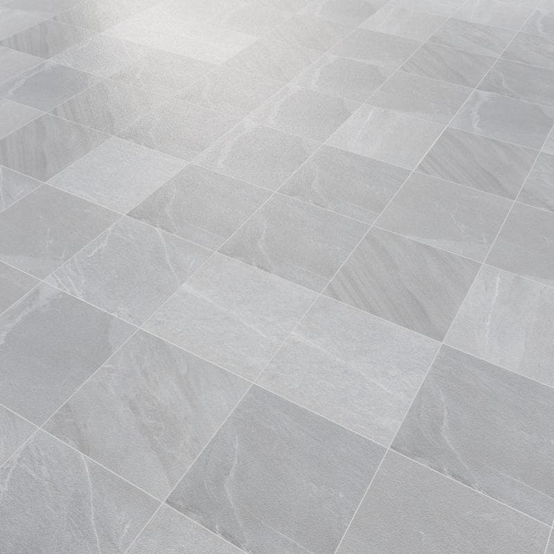 Pietrasanta Light Grey Anti-slip 35x35 Field - Image 5