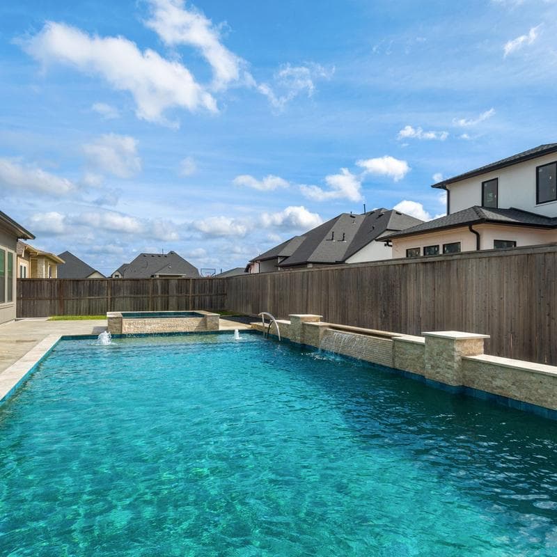 Aquabella Beachfront Santa Monica 6Sbn 6x6 Porcelain Bullnose Pool Tile - Image 4
